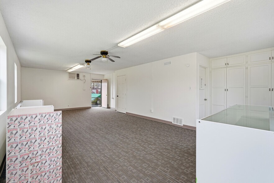 More Photos Of 2048-2050 W Florence Ave, Los Angeles Office For Sale