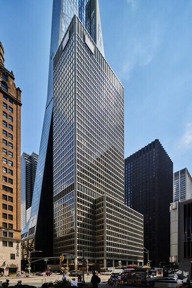 More Photos Of 1330 Avenue of the Americas, New York Office For Lease