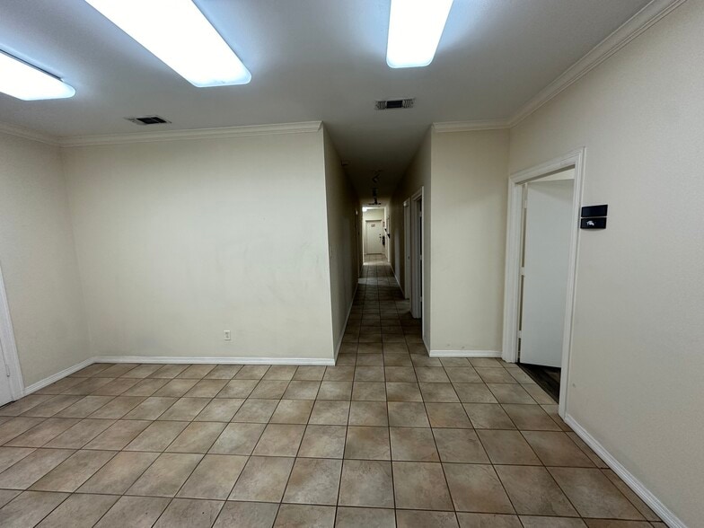 More Photos Of 13178 State Highway 110 S, Tyler Warehouse For Lease