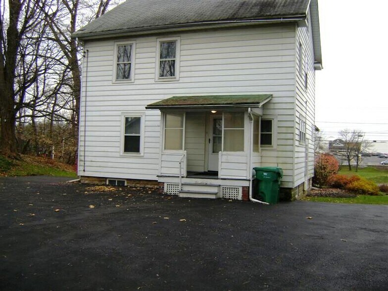 More Photos Of 1978 South Rd, Poughkeepsie Medical For Sale