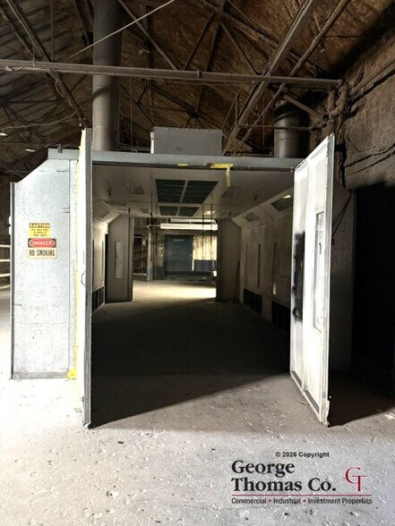 More Photos Of 835 S Xanthus Pl, Tulsa Industrial For Sale