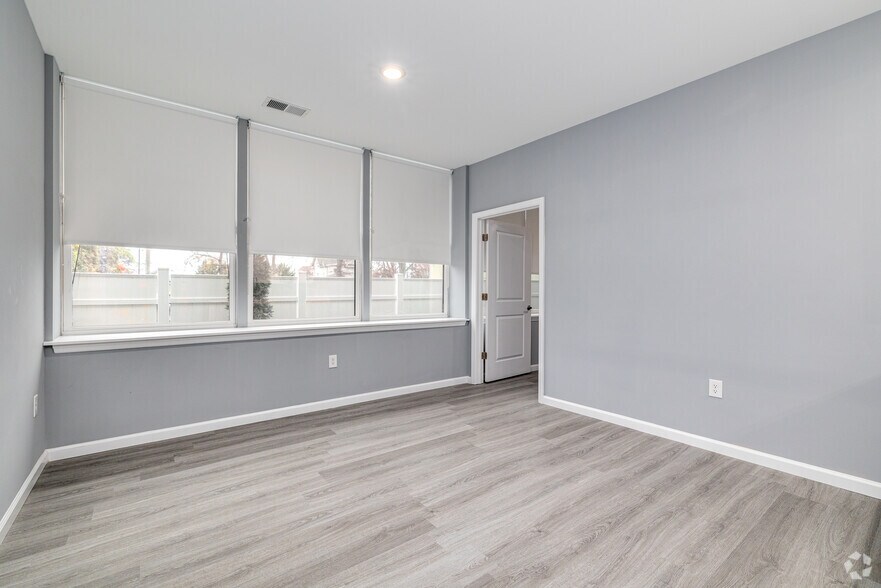 More Photos Of 99 N White Horse Pike, Somerdale Apartments For Sale