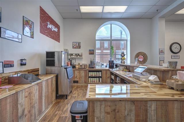 More Photos Of 301 W Main St, Radford Apartments For Sale