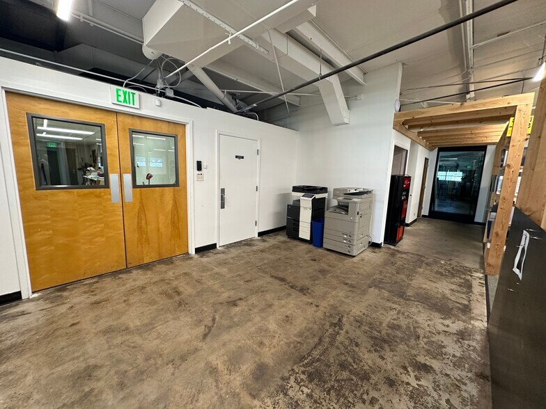 More Photos Of 495 W Cedar Ave, Denver Light Manufacturing For Lease