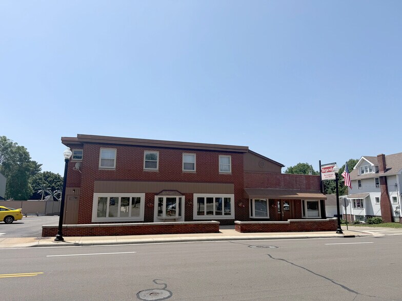 More Photos Of 531-533 N Main St, Canton Storefront Retail Residential For Sale