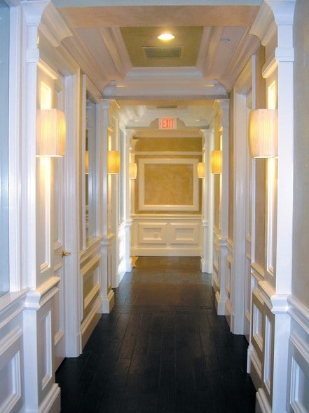 More Photos Of 780 5th Ave S, Naples Storefront Retail Office For Lease