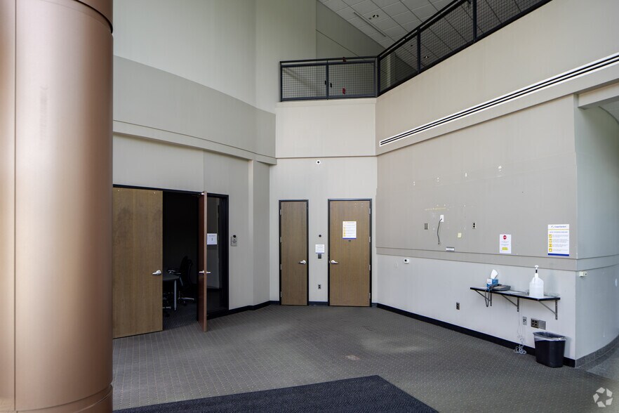 More Photos Of 2110 Executive Hills Ct, Auburn Hills Industrial For Lease