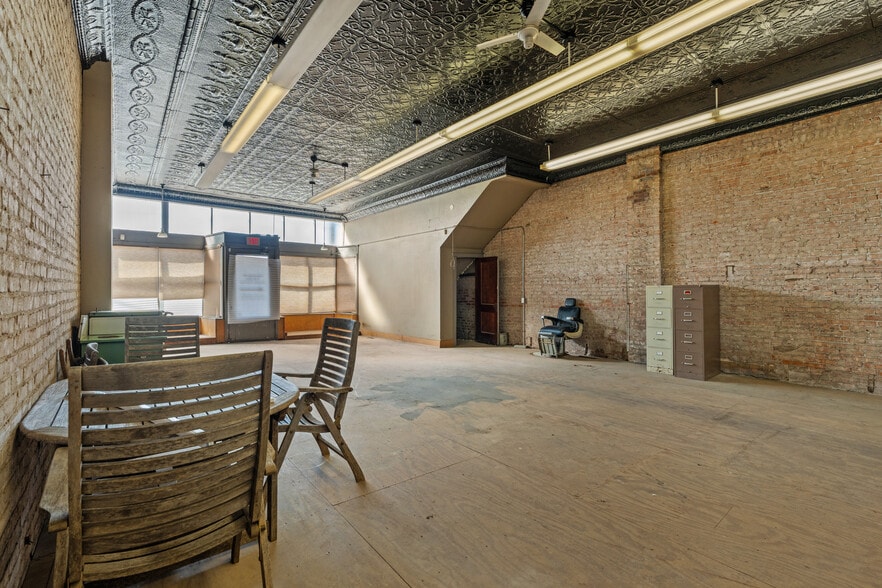 More Photos Of 2510 E 85th St, Kansas City Flex For Sale