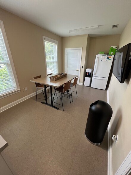 More Photos Of 547 N Mt Juliet Rd, Mount Juliet Office For Lease