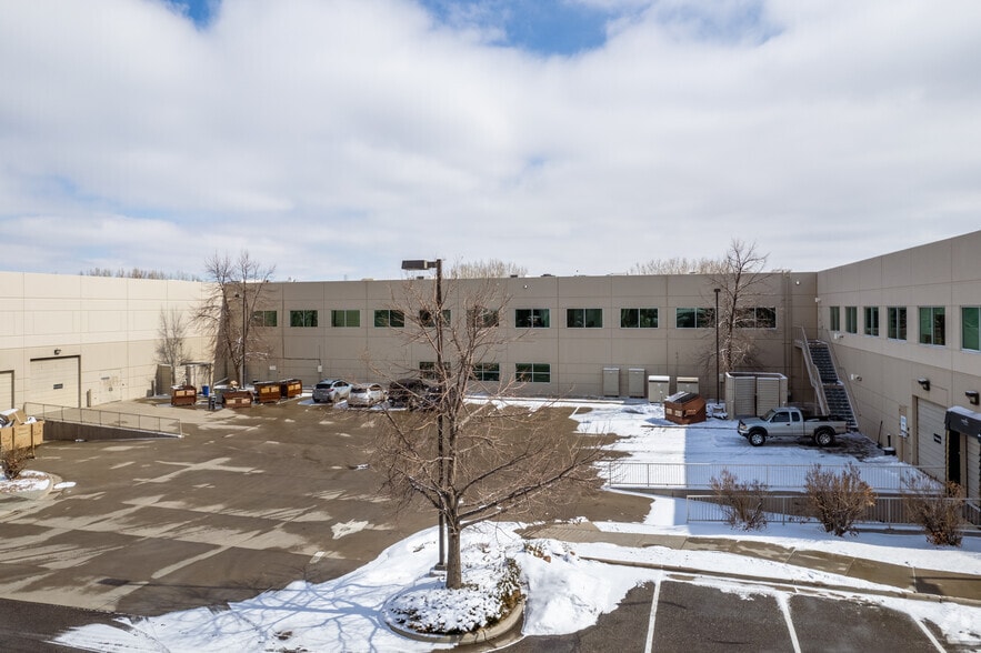 More Photos Of 331 S 104th St, Louisville Flex For Lease