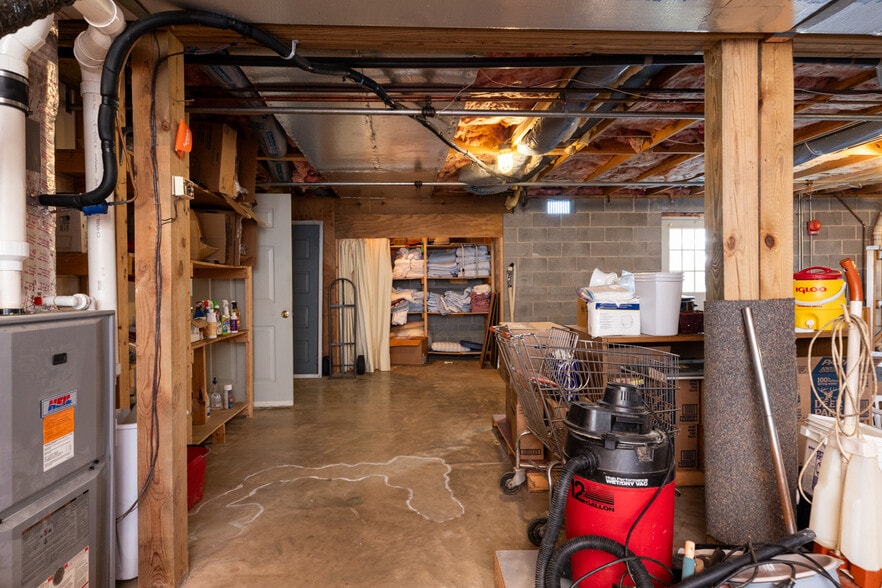 More Photos Of 218 Mill Rd, Woodstock Congregate Senior Housing For Sale