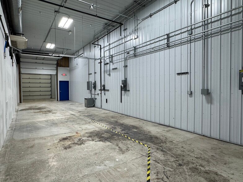 More Photos Of 2221 W College Ave, Normal Warehouse For Sale