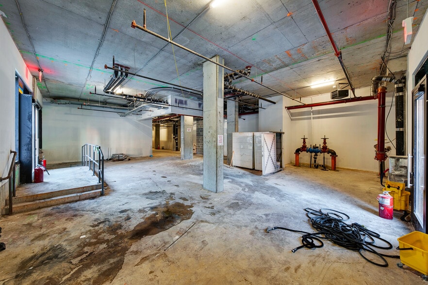 More Photos Of 40 Bruckner Blvd, Bronx Apartments For Lease