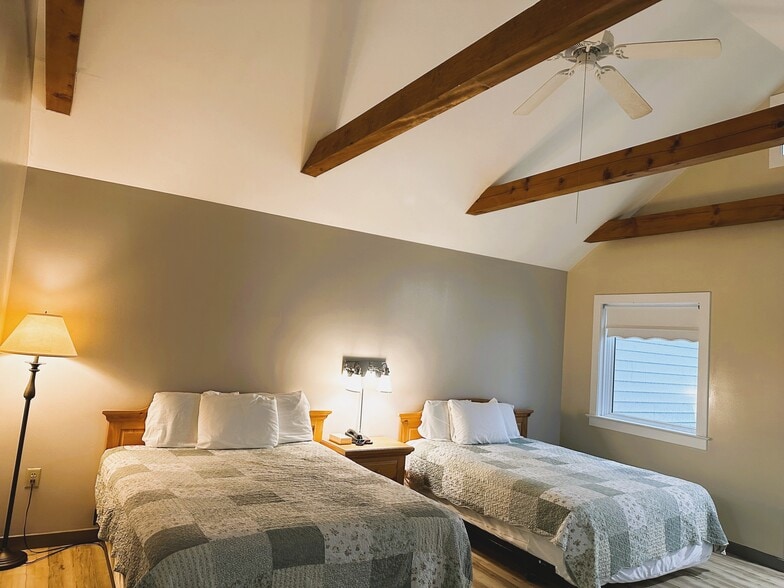 More Photos Of 2439 Old Philadelphia Pike, Lancaster Hotel For Sale