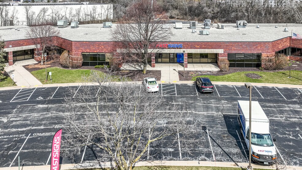 More Photos Of 11020 W Plank Ct, Wauwatosa Research And Development For Lease