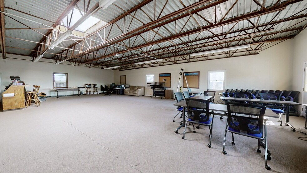 More Photos Of 405 Industrial Dr, Mount Juliet Warehouse For Sale