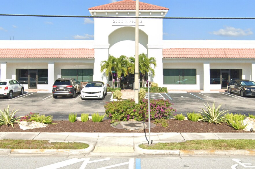 Primary Photo Of 2000 N Federal Hwy, Delray Beach General Retail For Lease