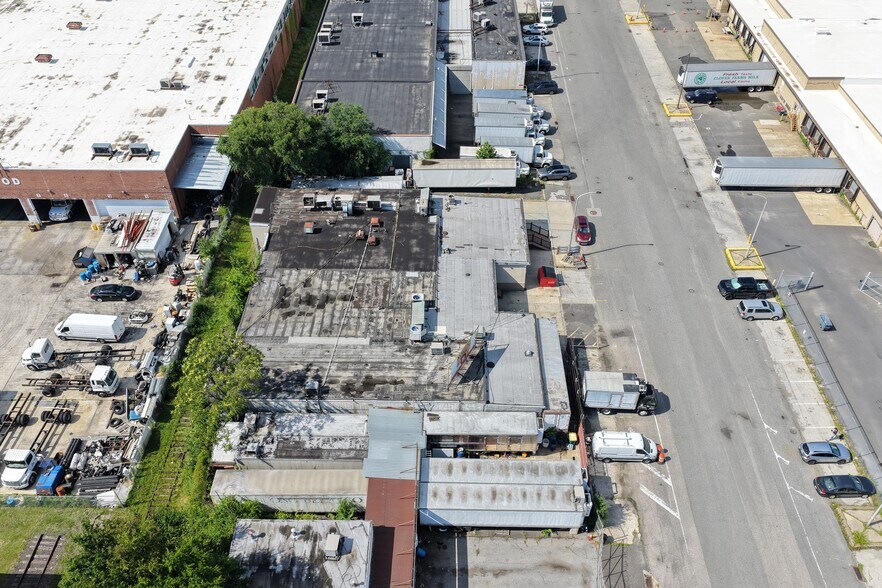More Photos Of 3632 S 3rd St, Philadelphia Food Processing For Lease