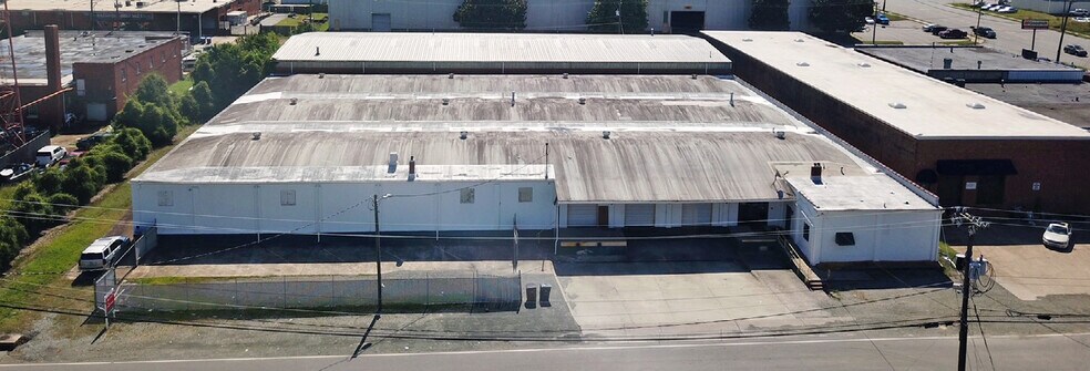 More Photos Of 1024 Gatewood Ave, Greensboro Warehouse For Lease
