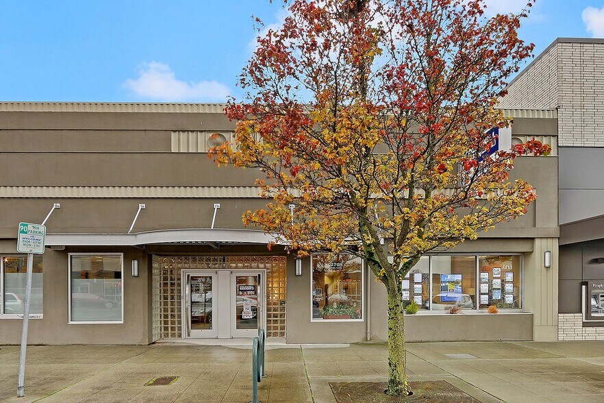 Primary Photo Of 2708-2710 Colby Ave, Everett Loft Creative Space For Lease