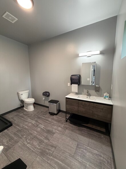 More Photos Of 144 Dance Hall Rd, Apollo Flex For Sale