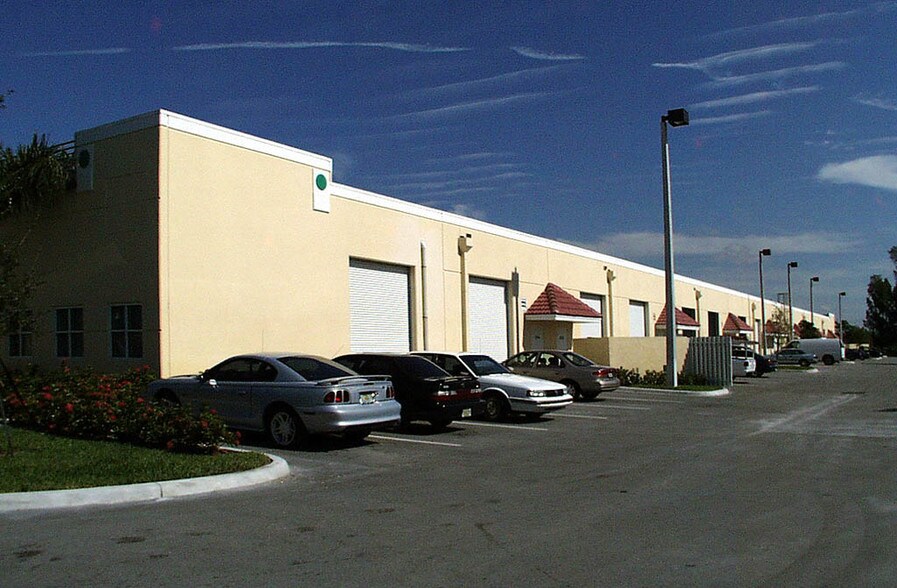 More Photos Of 11870 W State Road 84, Davie Unknown For Lease