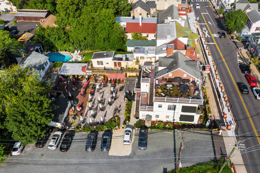 More Photos Of 28 W Bridge St, New Hope Hospitality For Sale
