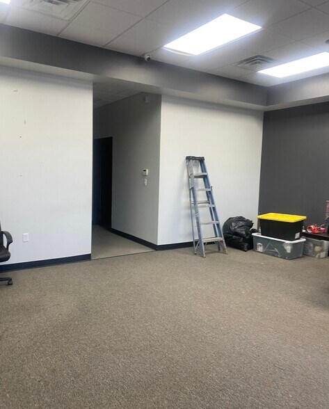 More Photos Of 2210 Allen Genoa Rd, Houston Freestanding For Lease