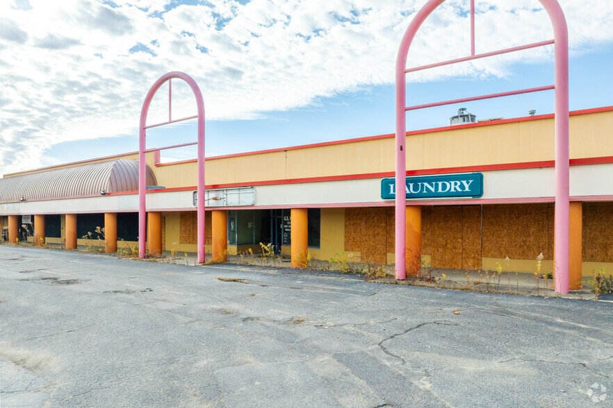 More Photos Of 1002-1100 Camp Jackson Rd, Cahokia General Retail For Sale