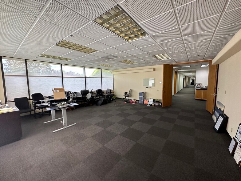 More Photos Of 14511 NE 13th Ave, Vancouver Warehouse For Lease