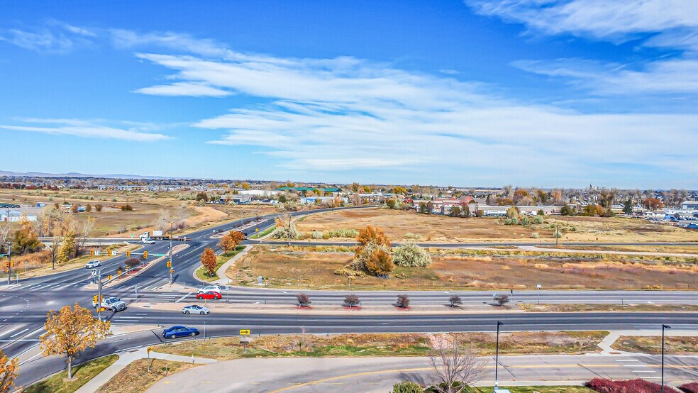 More Photos Of 2415 E Mulberry St, Fort Collins Showroom For Lease