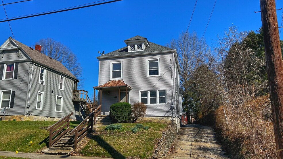 More Photos Of 499 Gage St, Akron Apartments For Sale