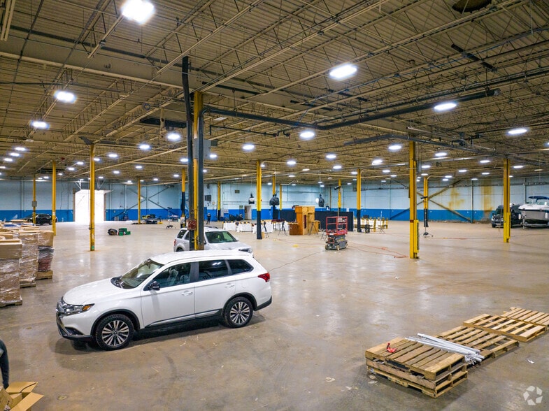 More Photos Of 152 Broadway, Haverstraw Warehouse For Lease