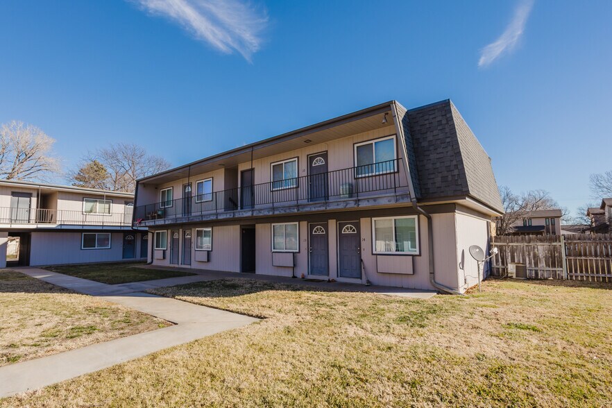 More Photos Of 3007 Sierra Pky, Hutchinson Apartments For Sale
