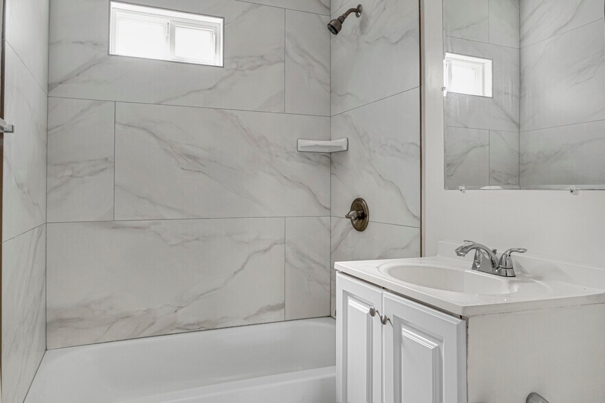 More Photos Of 11513 Berendo Ave, Los Angeles Multifamily For Sale