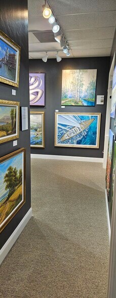 More Photos Of 2154 Trade Center Way, Naples Showroom For Sale