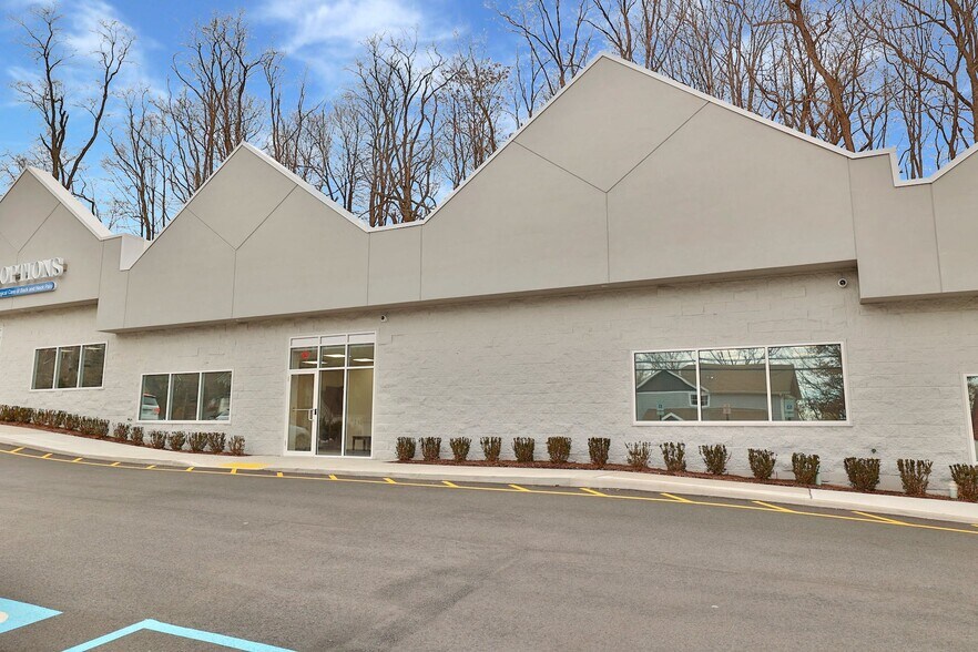 More Photos Of 10 Waldron Ave, Nyack Storefront For Lease