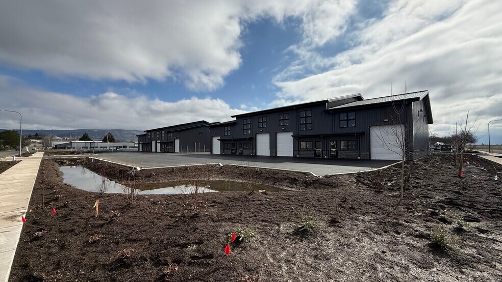 More Photos Of 2008 Commerce Drive - A, Medford Light Distribution For Sale