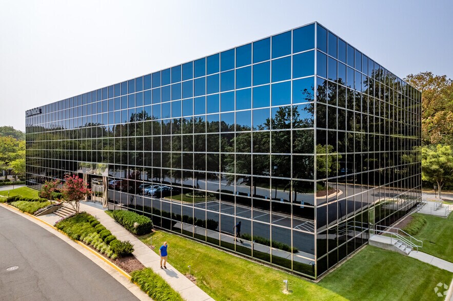 More Photos Of 1875 Campus Commons Dr, Reston Office For Lease