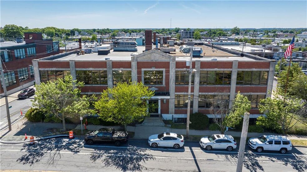 More Photos Of 735 Allens Ave, Providence Manufacturing For Sale