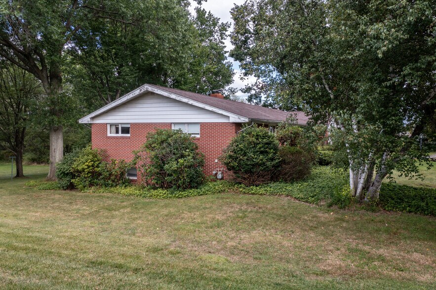 More Photos Of 519 N Hermitage Rd, Hermitage Office Residential For Sale