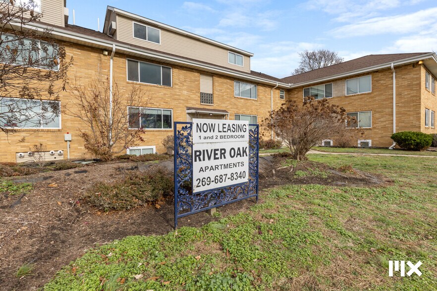 More Photos Of 1731-1733 Oak St, Niles Apartments For Sale