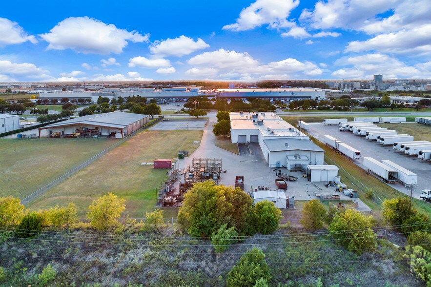 More Photos Of 7601 Will Rogers Blvd, Fort Worth Distribution For Lease