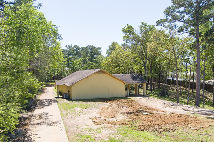 More Photos Of 120 NW 304 Loop, Crockett Daycare Center For Sale