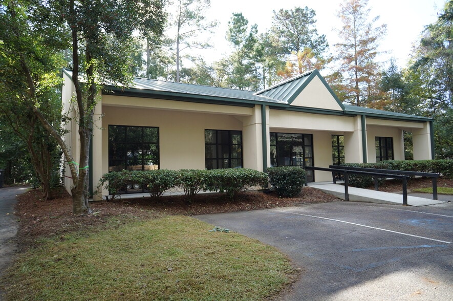 More Photos Of 1504 Fording Island Rd, Bluffton Freestanding For Lease