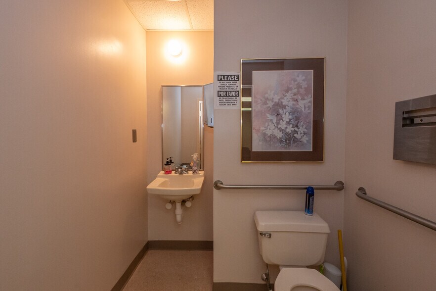 More Photos Of 622 Georges Rd, North Brunswick Medical For Sale