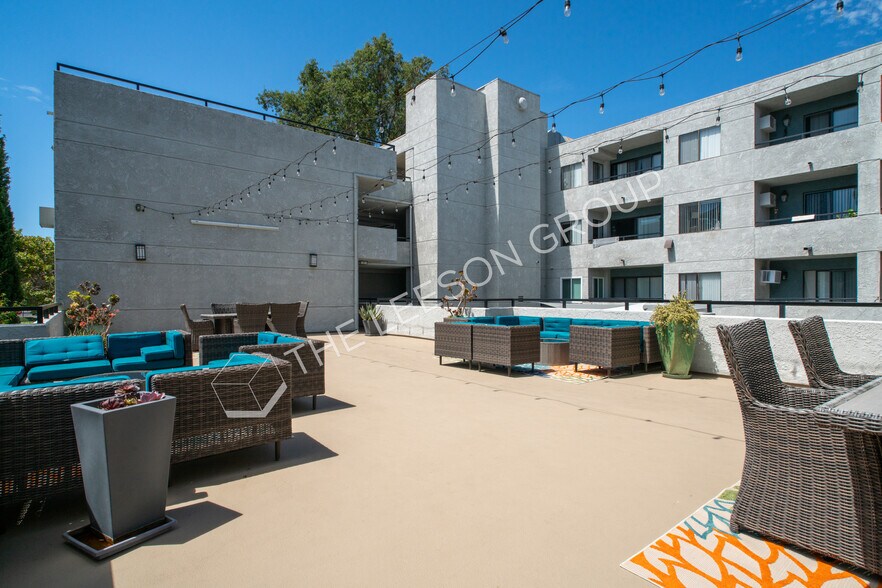 More Photos Of 1722 N Bush St, Santa Ana Apartments For Sale