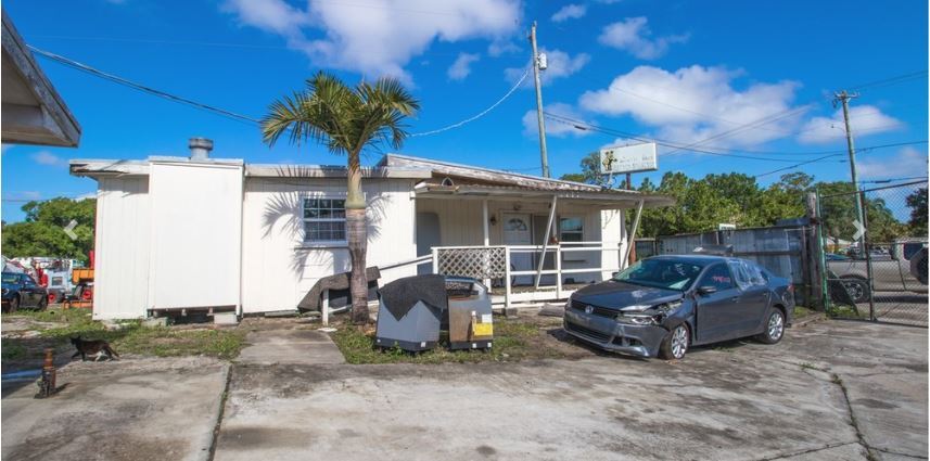 More Photos Of 4845-4905 45th St, Vero Beach, Vero Beach Auto Salvage Facility For Sale