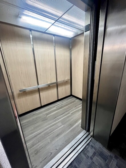 More Photos Of 6431 W Sahara Ave, Las Vegas Loft Creative Space For Lease