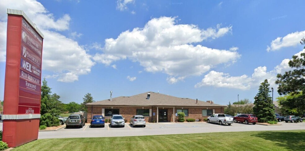 More Photos Of 100-120 E 90th Dr, Merrillville Office For Lease